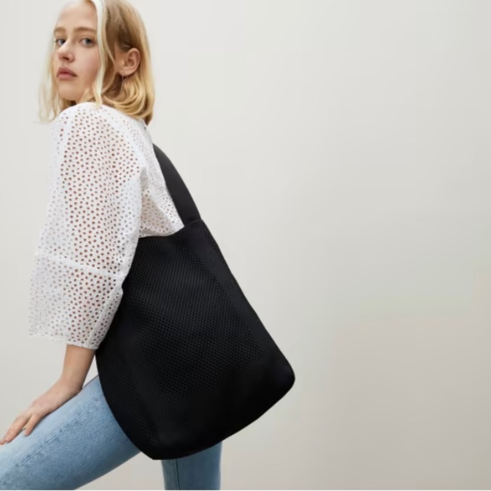 The Do-It-All Tote Everlane Black